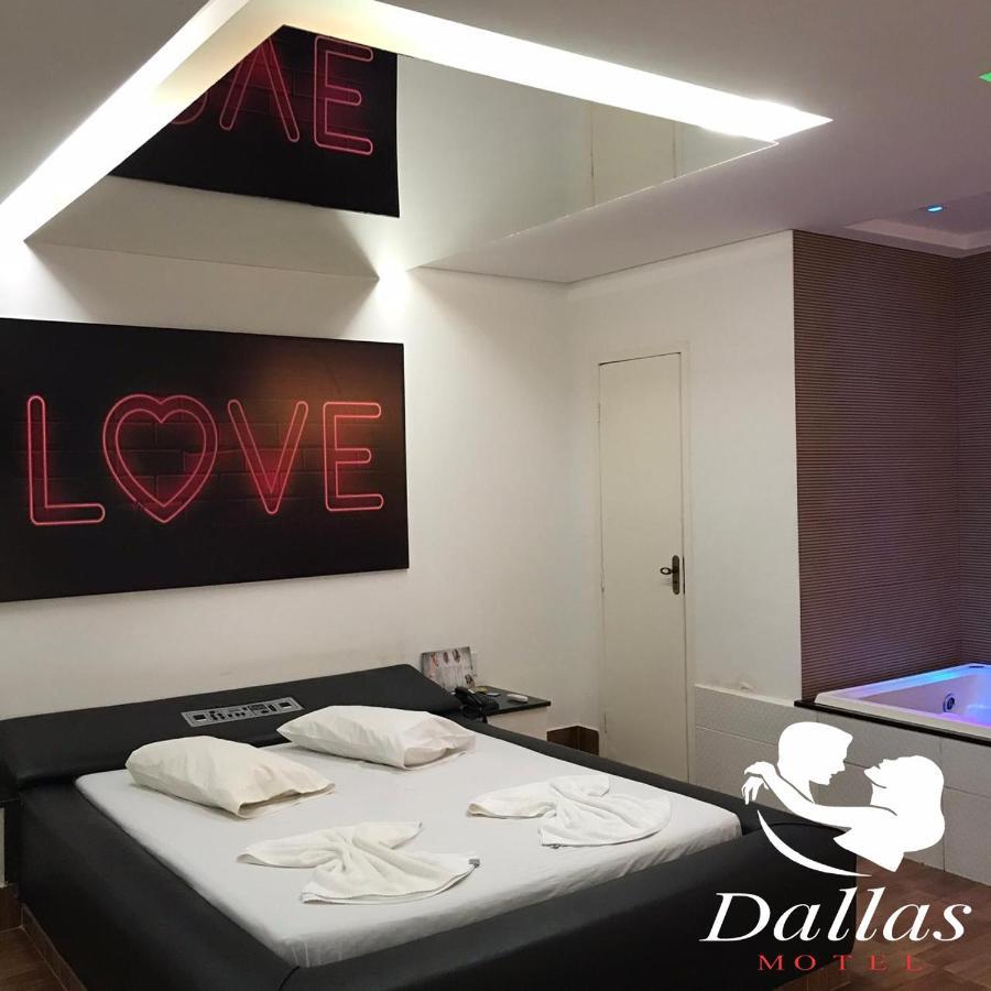 Dallas Motel Valparaiso de Goias Экстерьер фото